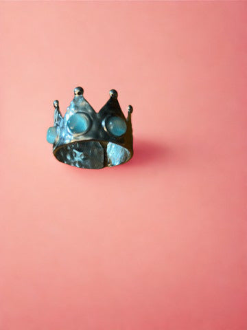 Vintage-Style Gemstone Crown Ring| 18k Gold Plated Elegance| Stainless Steel